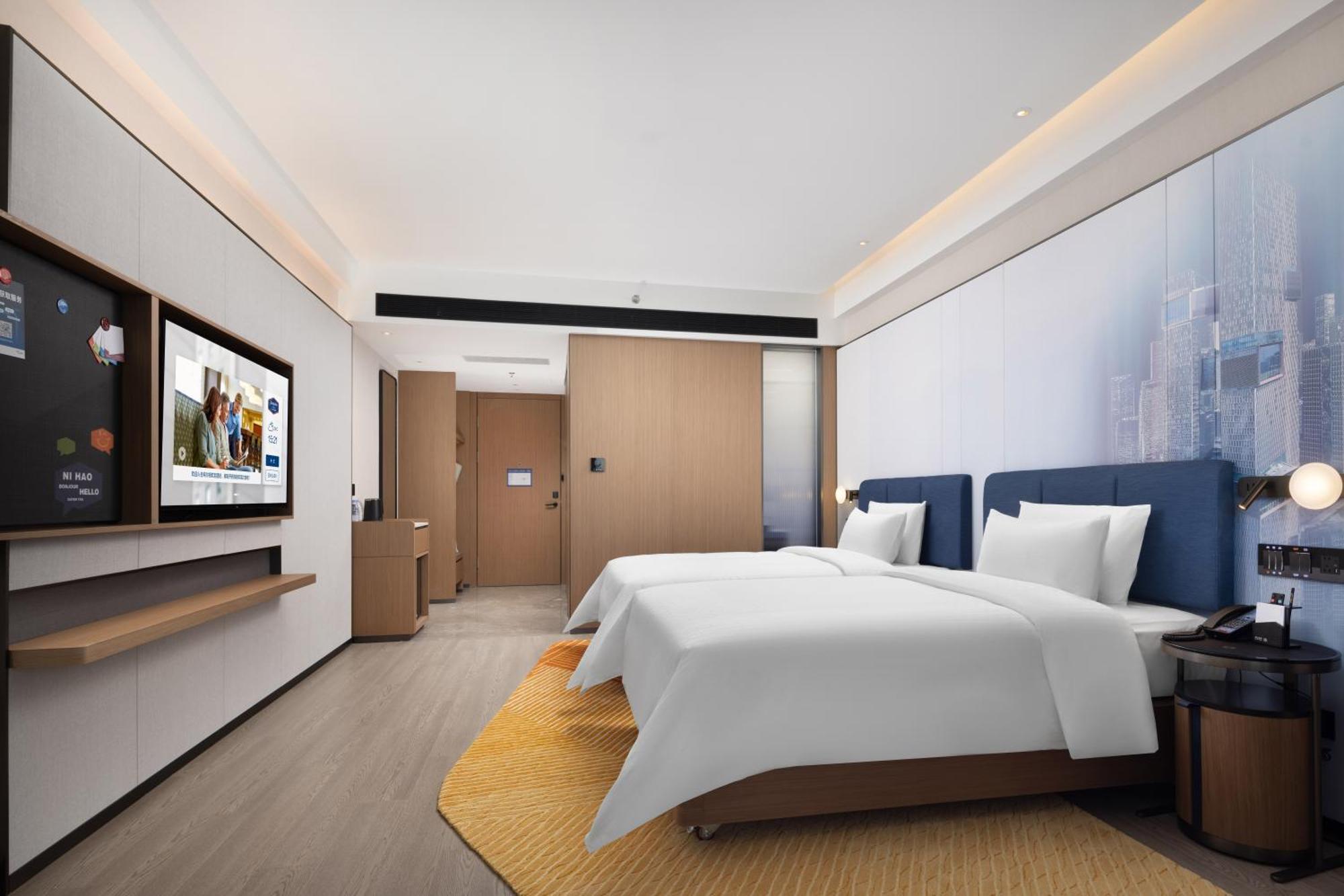 Готель Hampton By Hilton Shenzhen Futian Huaqiangbei Екстер'єр фото