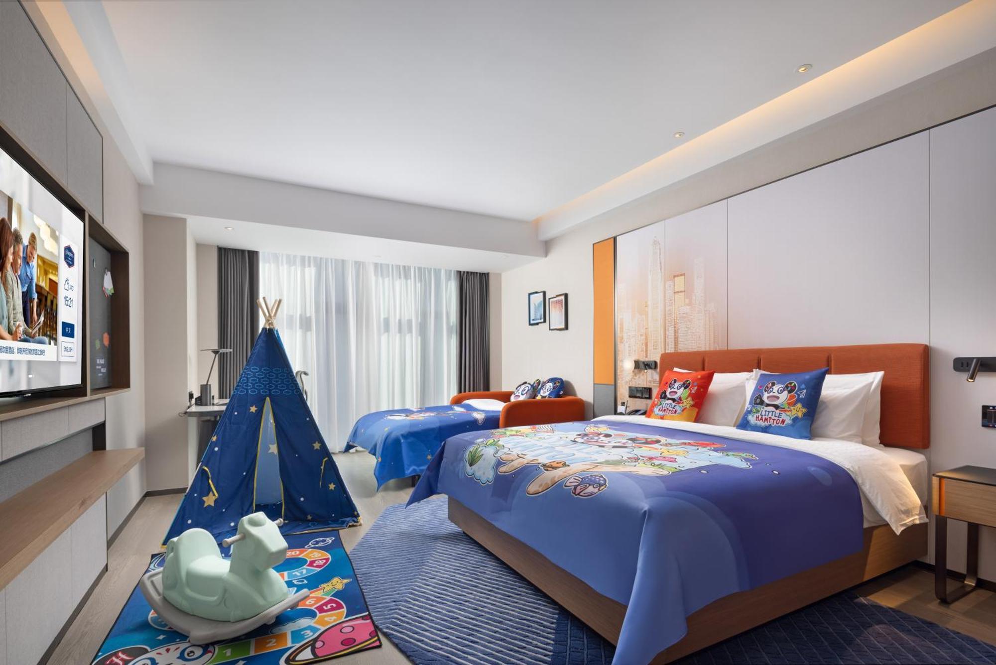 Готель Hampton By Hilton Shenzhen Futian Huaqiangbei Екстер'єр фото