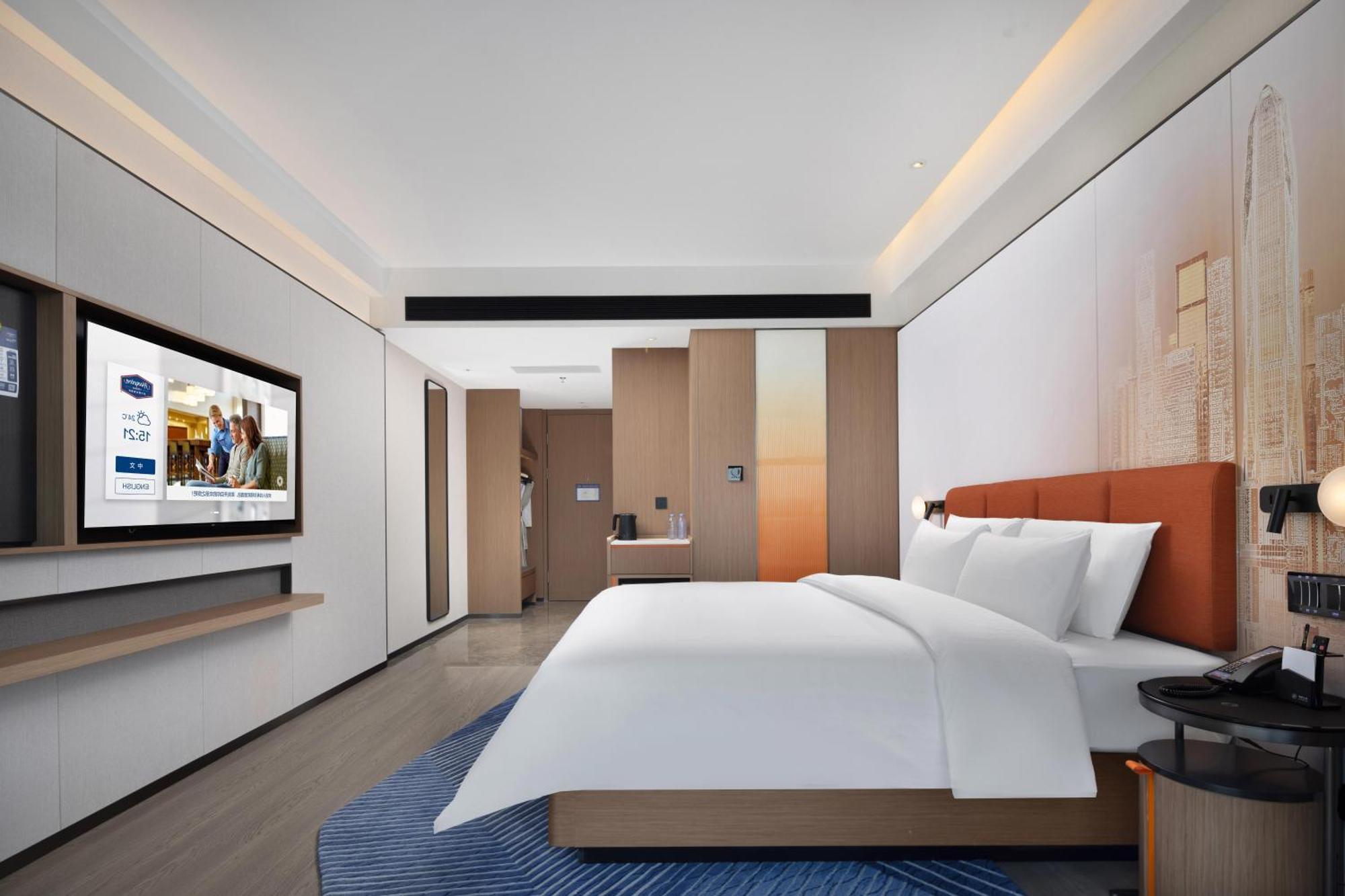 Готель Hampton By Hilton Shenzhen Futian Huaqiangbei Екстер'єр фото